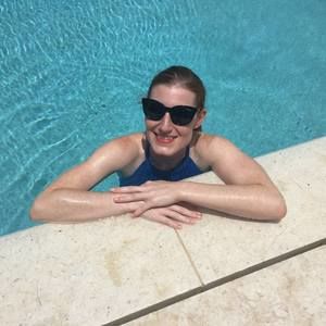 Meet your Posher, Julia